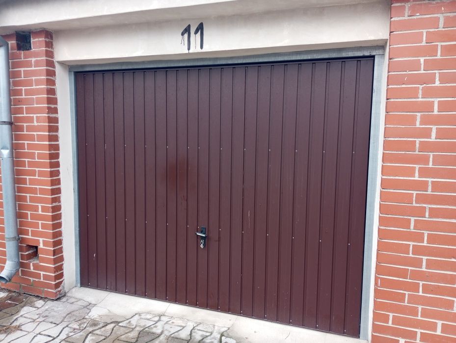 Garaż murowany 19,80m²  w zabudowie szeregowej