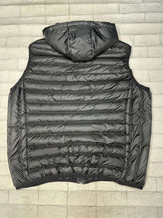 Жилетка чёрная и синяя 872