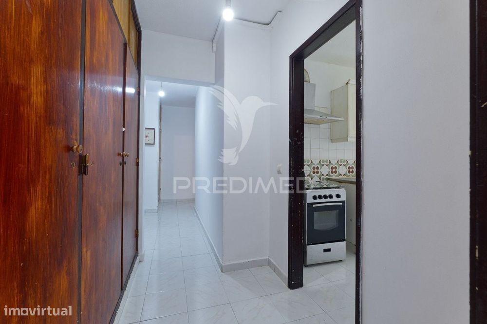 Apartamento T2 na Rua António Aleixo - Quinta do Rouxinol - Miratej...