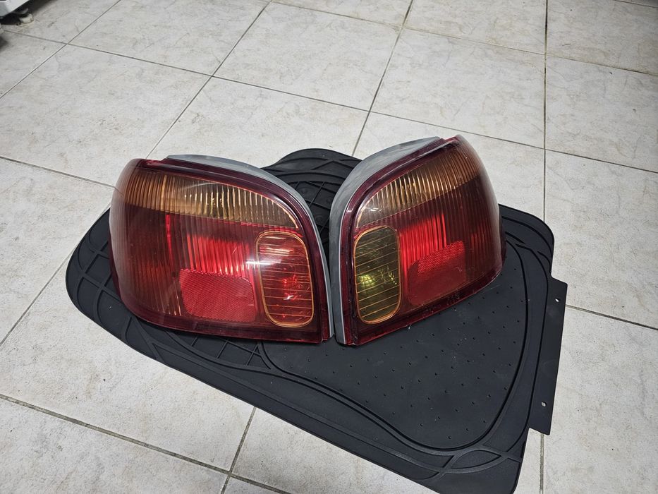 Farolins de trás Toyota Yaris