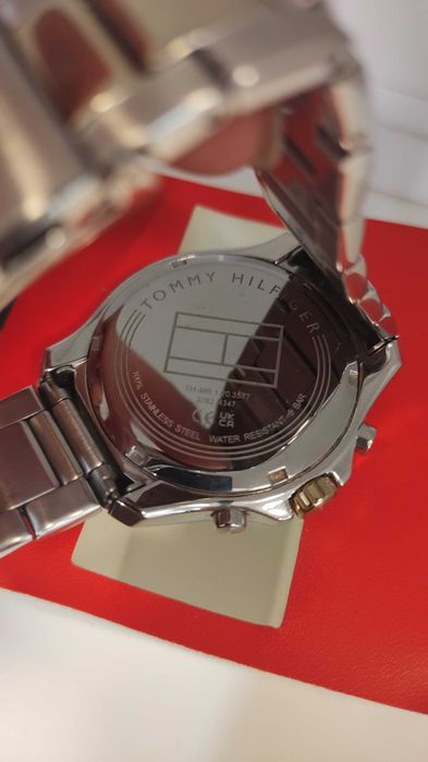 (BP) Tommy Hilfiger Jordan Two Tone Watch – Elegancki Koperta 43 mm