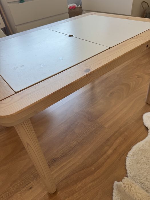 Mesa flisat e 2 caixas