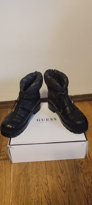 Продам жіноче взутя