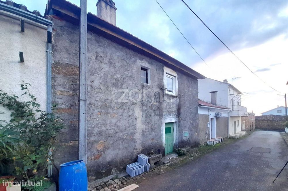T2 Detached House in Penha Garcia
