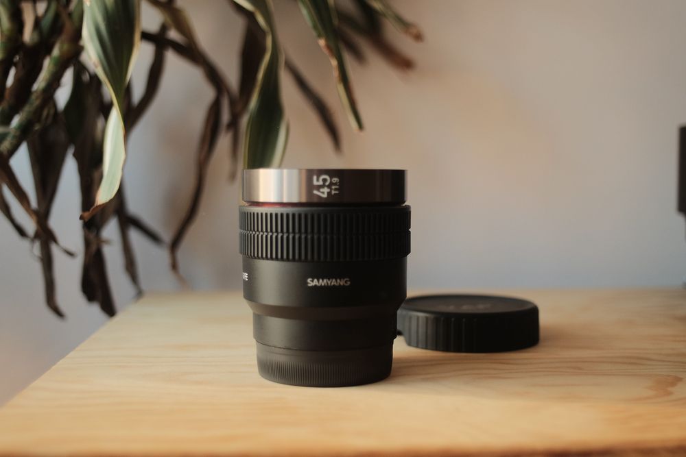 Samyang V-AF 45mm T1.9 para Sony E-mount