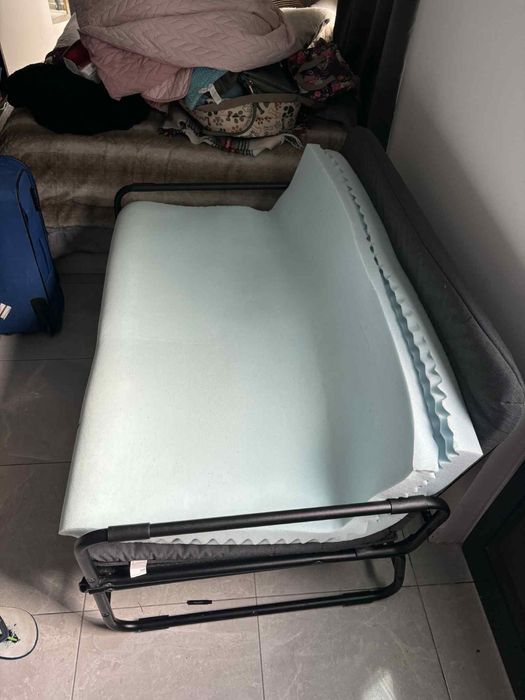 Sofa cama IKEA HAMMARN cinza com espuma