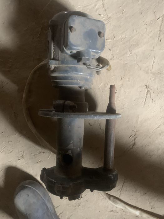 Насос помпа