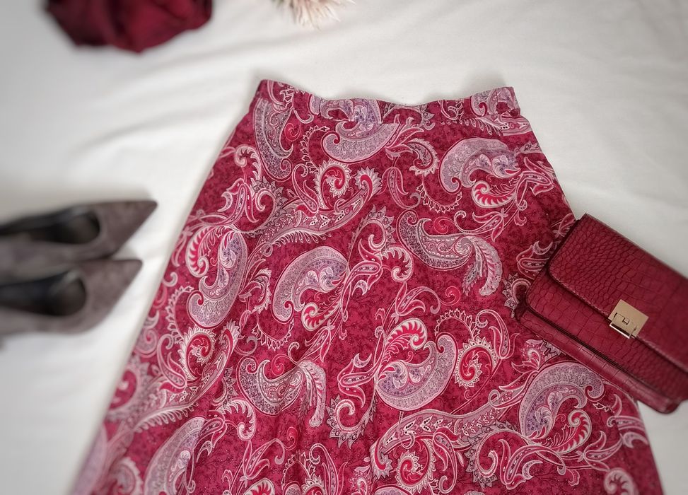 Piękna spódnica wzory orientalne