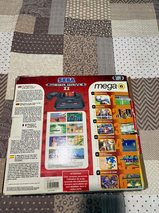 Megadrive II em caixa