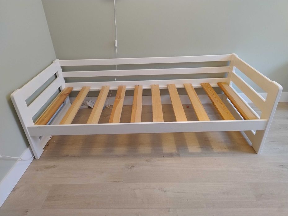 Łóżko drewniane białe 80x180