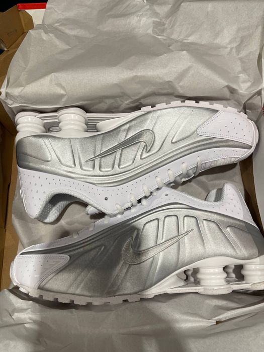 Кросівки Nike shox r4