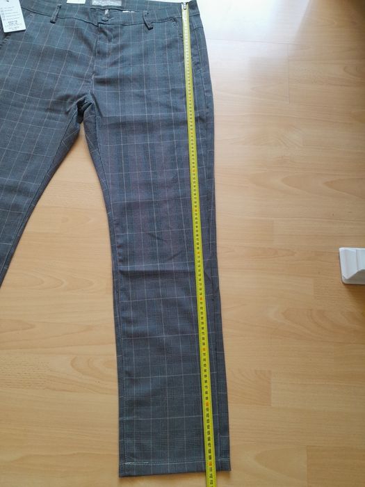 Sprzedam NOWE spodnie męskie