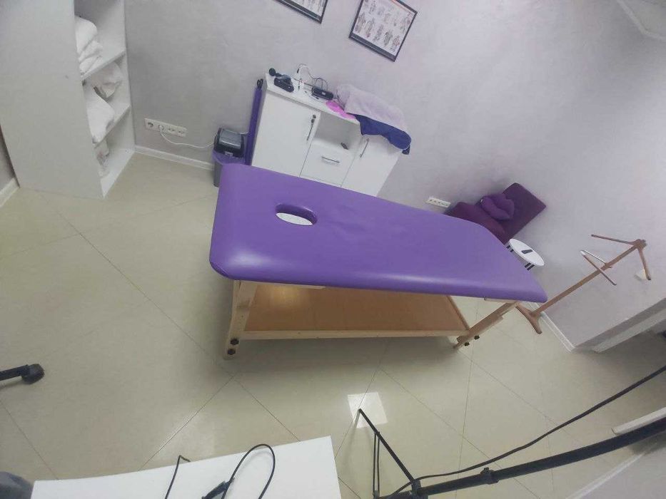 Кушетка для масажу, фіолетова