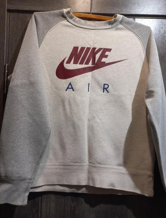 NIKE свитшот . .