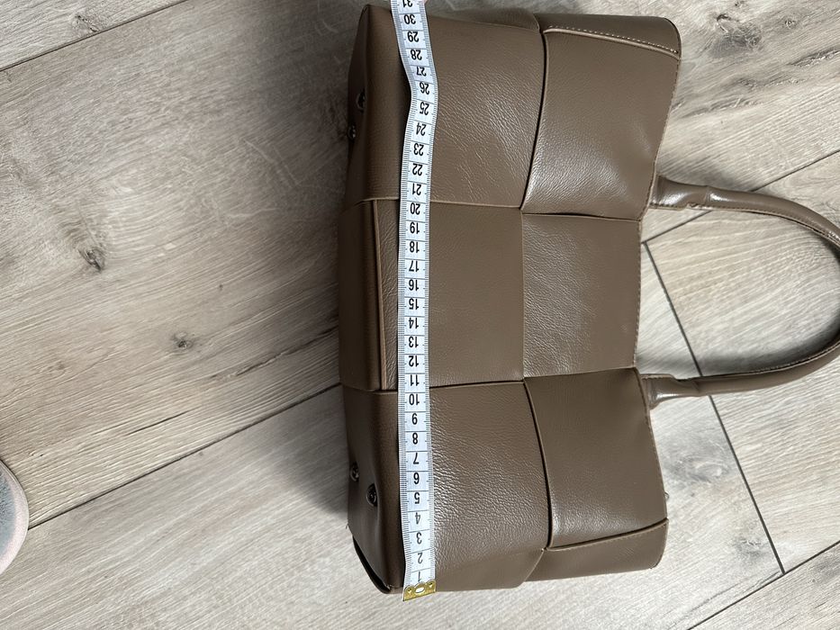 Поодам сумку, в гарному стані