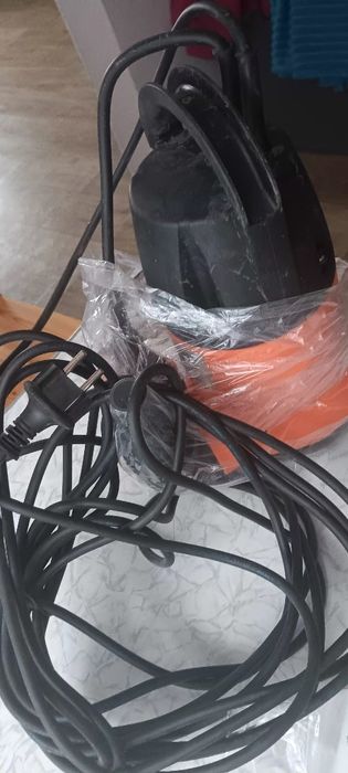 Продам. Дренажний насос