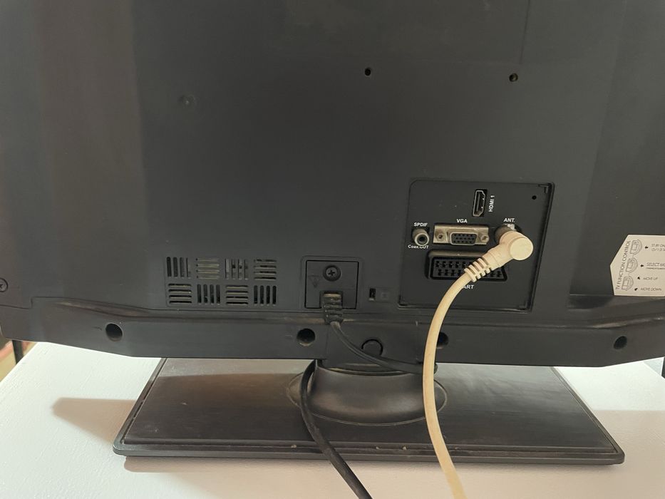 Tv18’’ Mitsai com comando