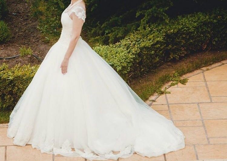 Свадебное платье