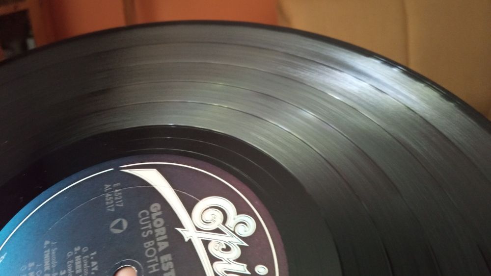 Gloria Estefan - Cuts Both Ways. Płyta vinylowa