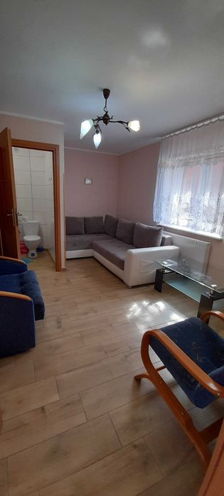 Spokojne wakacje w Stegnie - komfortowe pokoje blisko centrum!