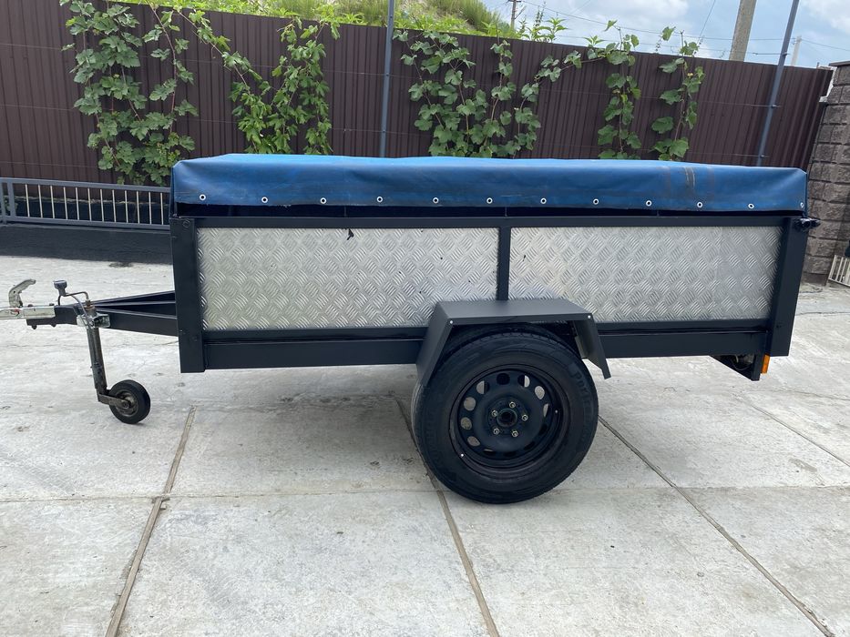 Прицеп одноосний.