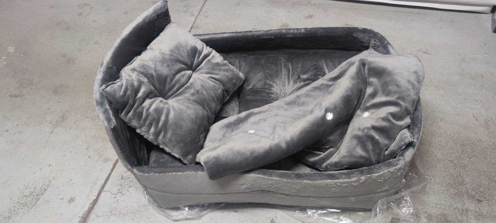 Legowisko dla psa lub kota. Okazja!!