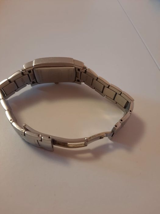 Женские наручные часы Festina