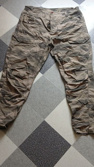 Spodnie Moro Rozmiar: L 32"