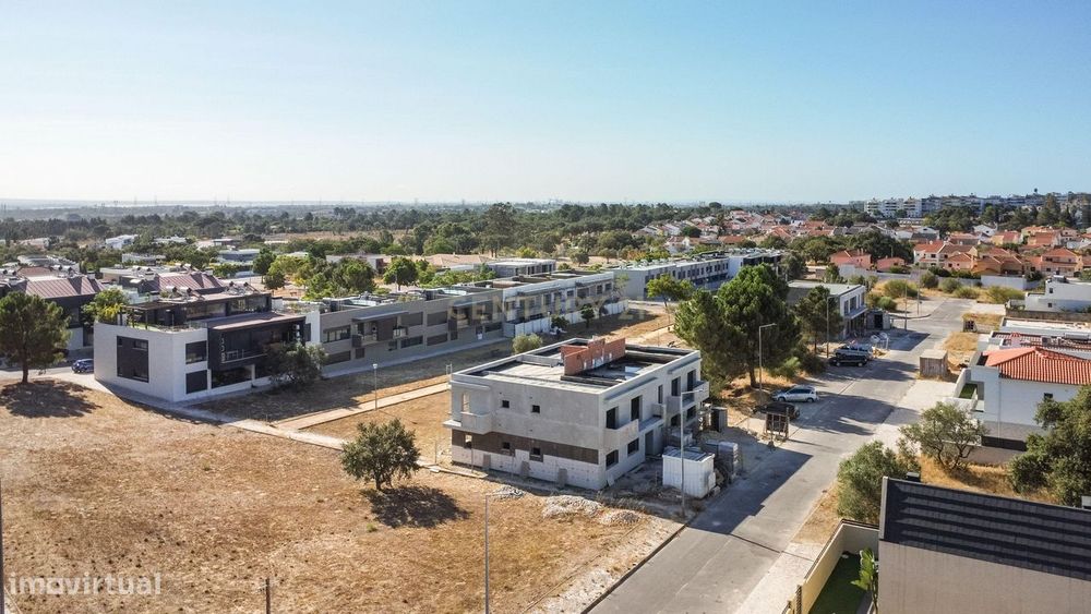 Apartamento T3 Novo com Terraço Privativo – GOLDEN RESIDENCES – AIRES