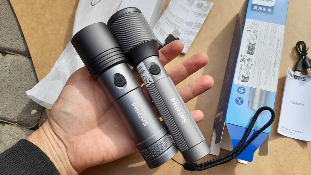 Фонарь PHILIPS . Ліхтар Філіпс.