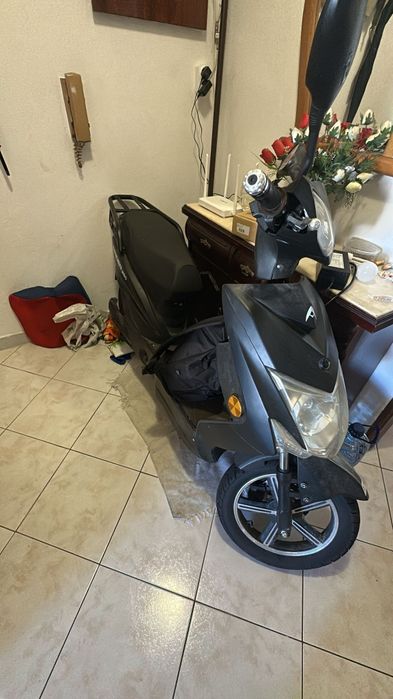 Mota Elétrica Raider 250