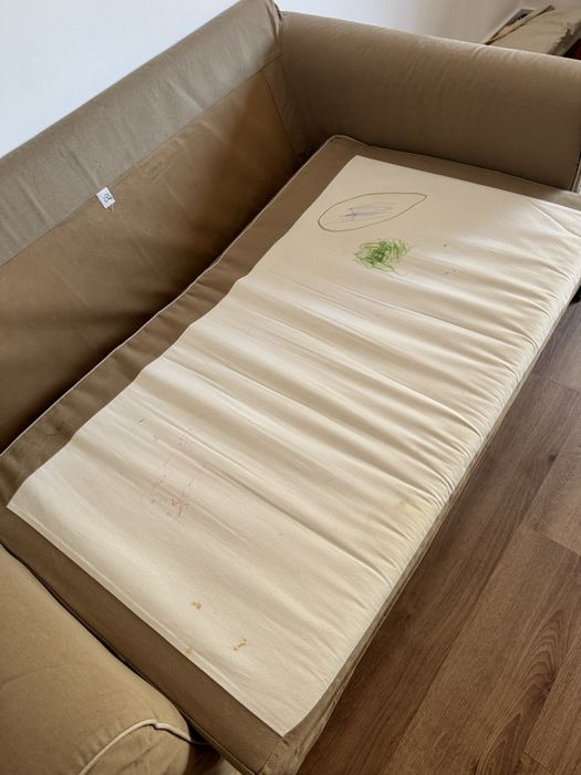 Sofá-cama usado