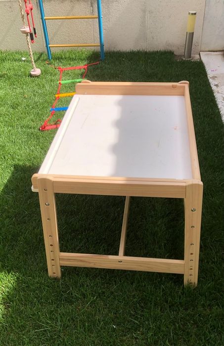 Mesa Flisat IKEA criança
