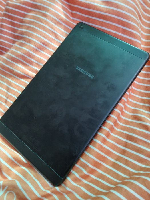 Продам рабочий Samsung Galaxy таб А