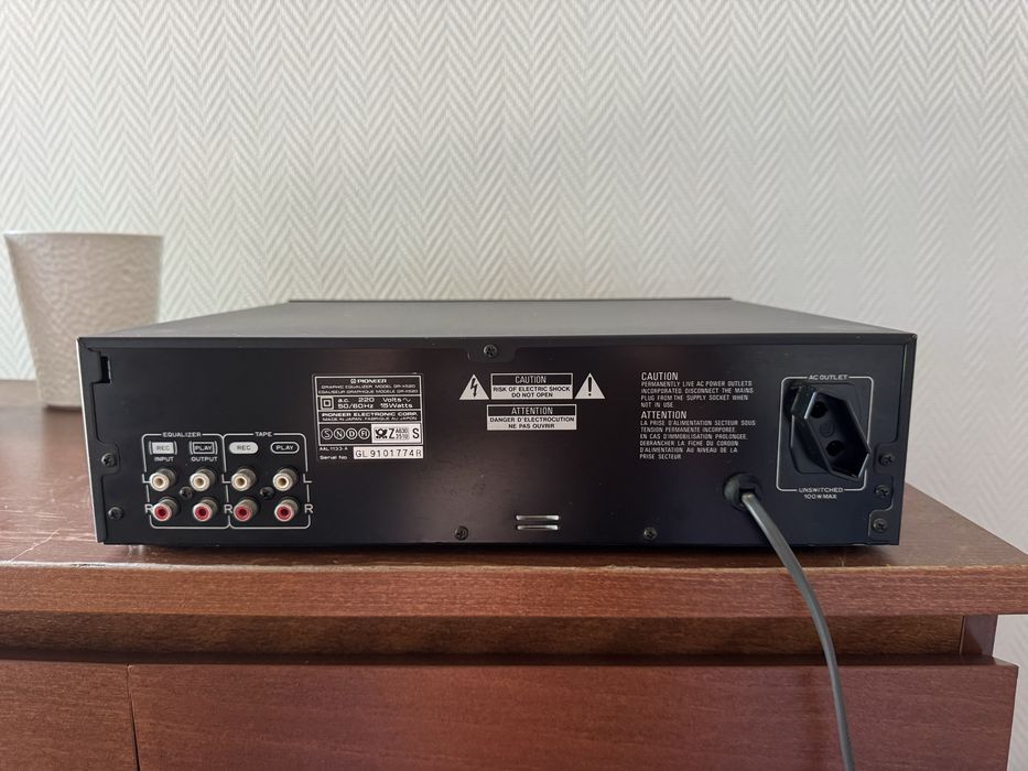 Equalizer Pioneer GR-X520