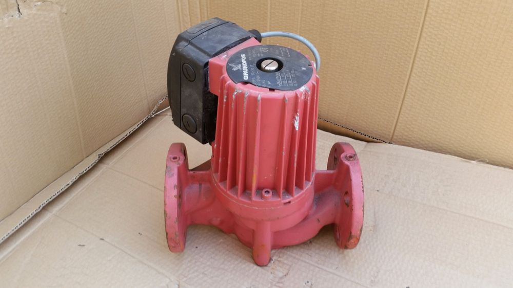 Pompa Grundfos UPS 50-30/F 230V (UPC) używana z gwaranją