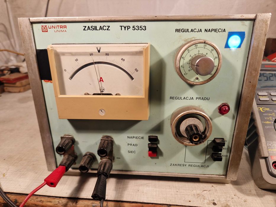 Zasilacz laboratoryjny Unitra Unima 5353 50V 2A