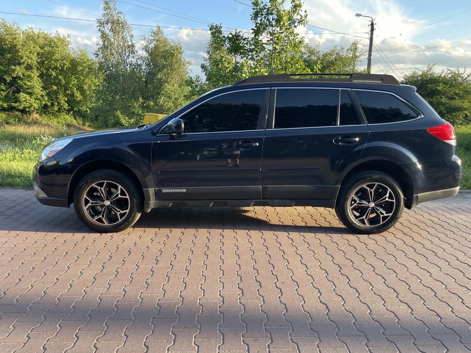 Subaru Outback 2.5 газ/бензин 2012