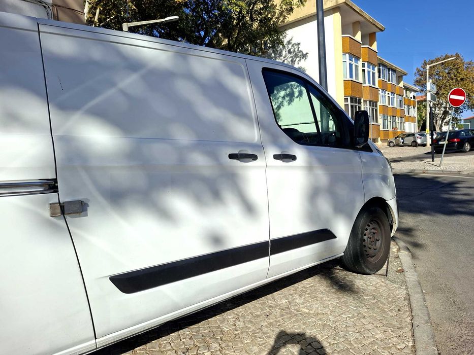 Ford transit custom longa