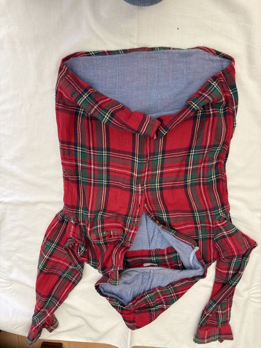 Camisa de menino com capuz, da marca Lanidor