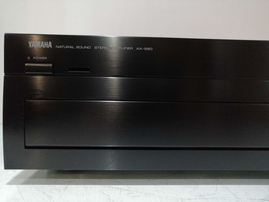 Wzmacniacz Yamaha AX-590