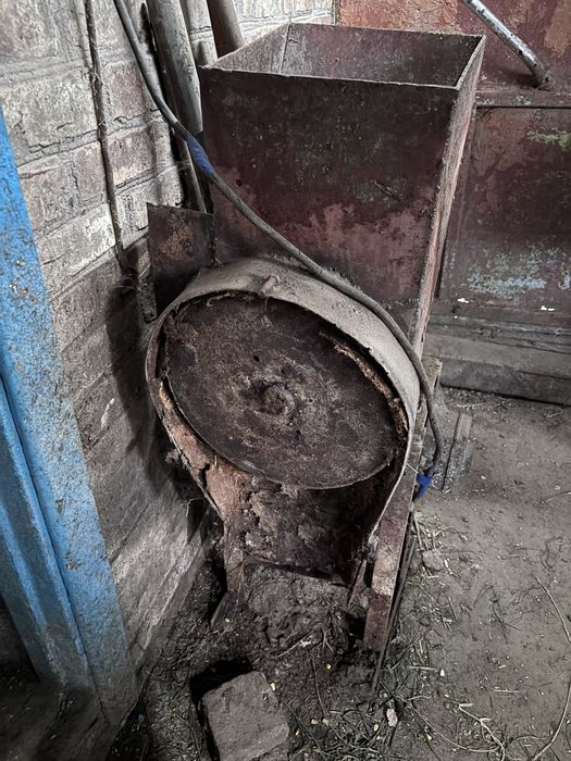 Продається корморізка