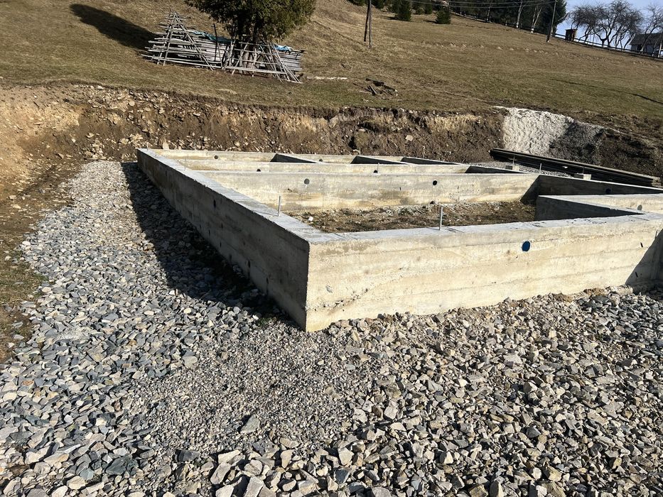 Фундамент, плита, моноліт, лента, септик, земляні роботи, послуги.