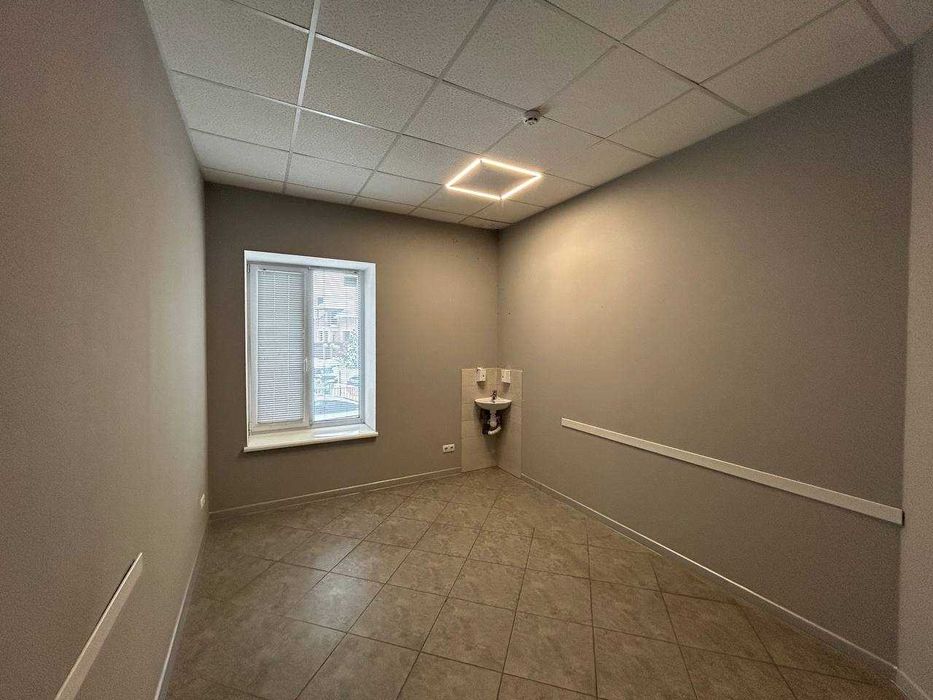 Оренда комерції в р-н просп.Відродження!