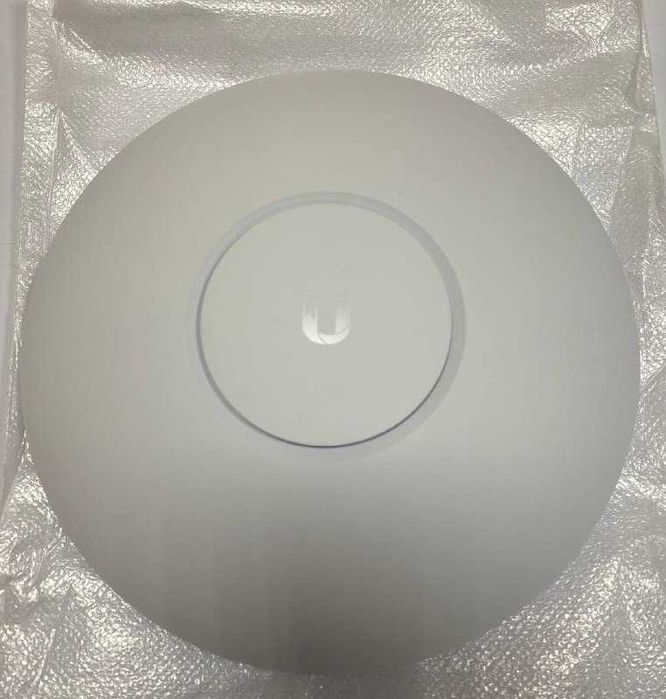 Точка доступу Wi-Fi Ubiquiti UniFi AP AC Pro (UAP-AC-PRO)