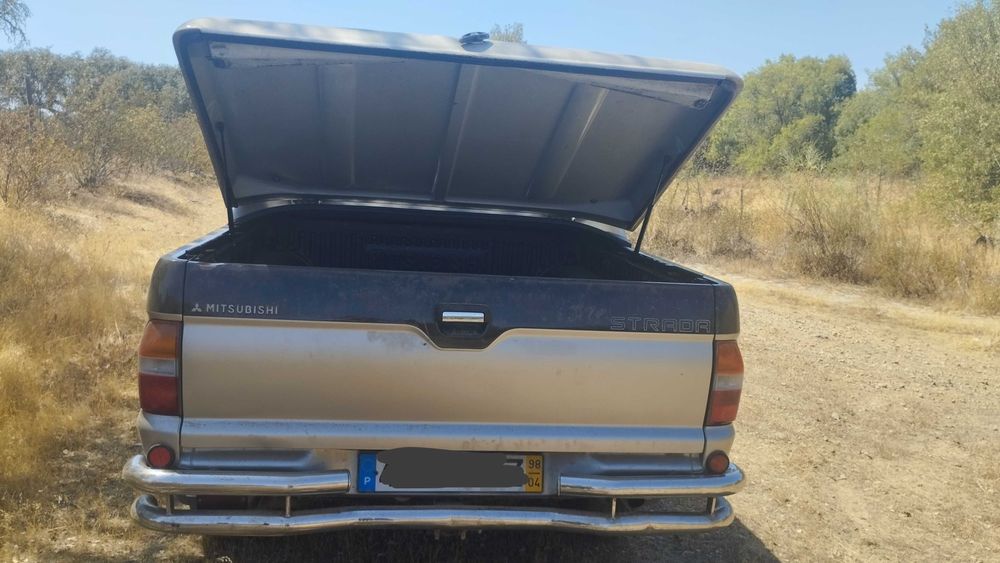 Carrinha Mitsubishi L200 diesel, ano 1998 para venda