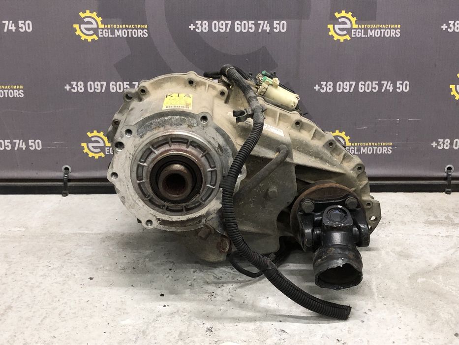 Роздатка Kia Sorento 2.5 47300-4c200