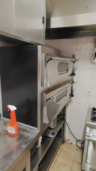 Forno Eletrico Basic XL 22 para PIZZAS + pedras interiores (não esta na foto)