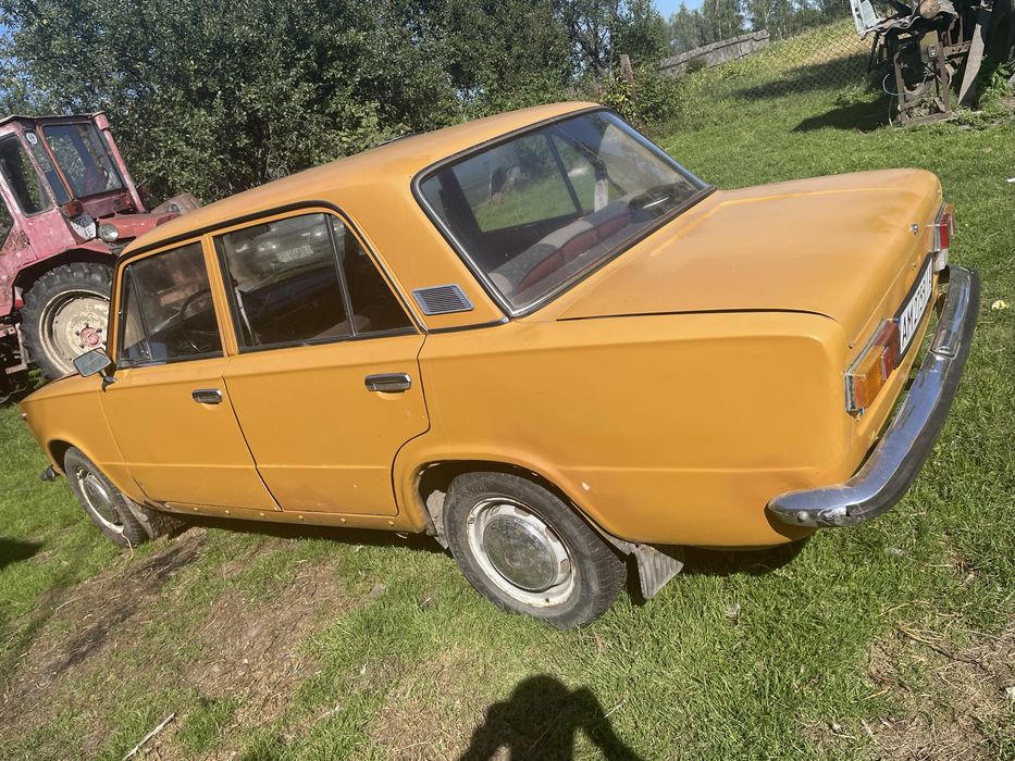 Продам автомобіль ваз 21011