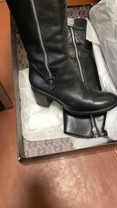 Зимние сапоги Carlo Pazolini кожа